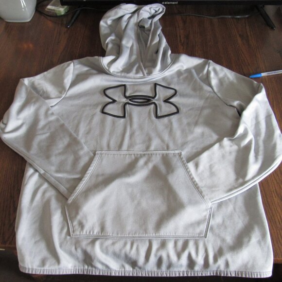 Under Armour Preformance Hoodie - Picture 1 of 5